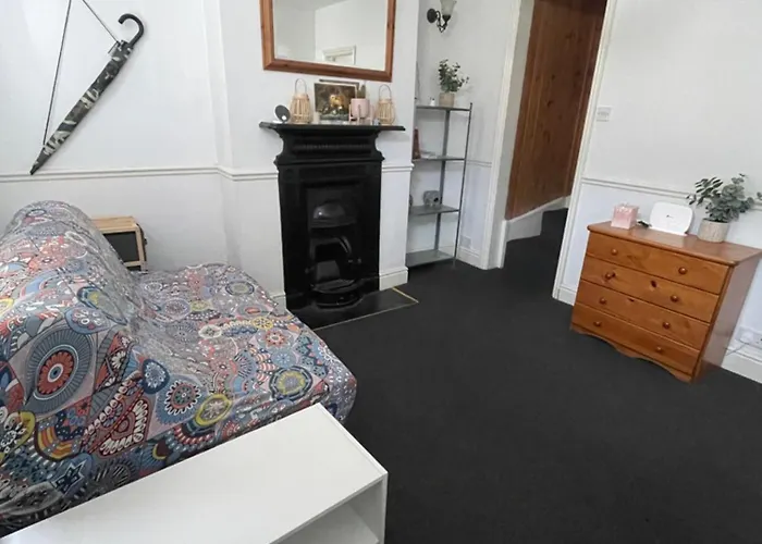 Cozy 3 Bedrooms Home Off Mill Road Sleep