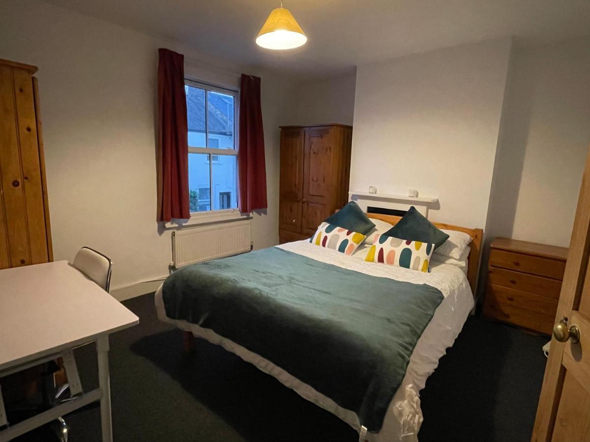 Cozy 3 Bedrooms Off Mill Road Sleep *
